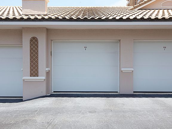4th image of 4160 N Highway A1a #207a