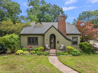 36 Devonshire Rd, Pleasant Ridge, MI, 48069