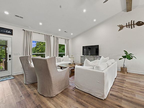 5th image of 154 Summer Place Ln