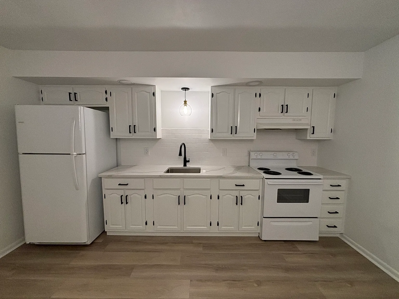 2 bed, 1150 sqft, $1,450 — Photo 2