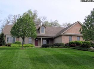 6557 Woods Edge Dr, Westfield Center, OH 44251
