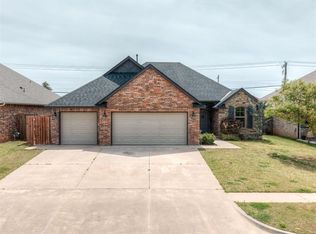 11740 SW 15th Ter, Yukon, OK 73099