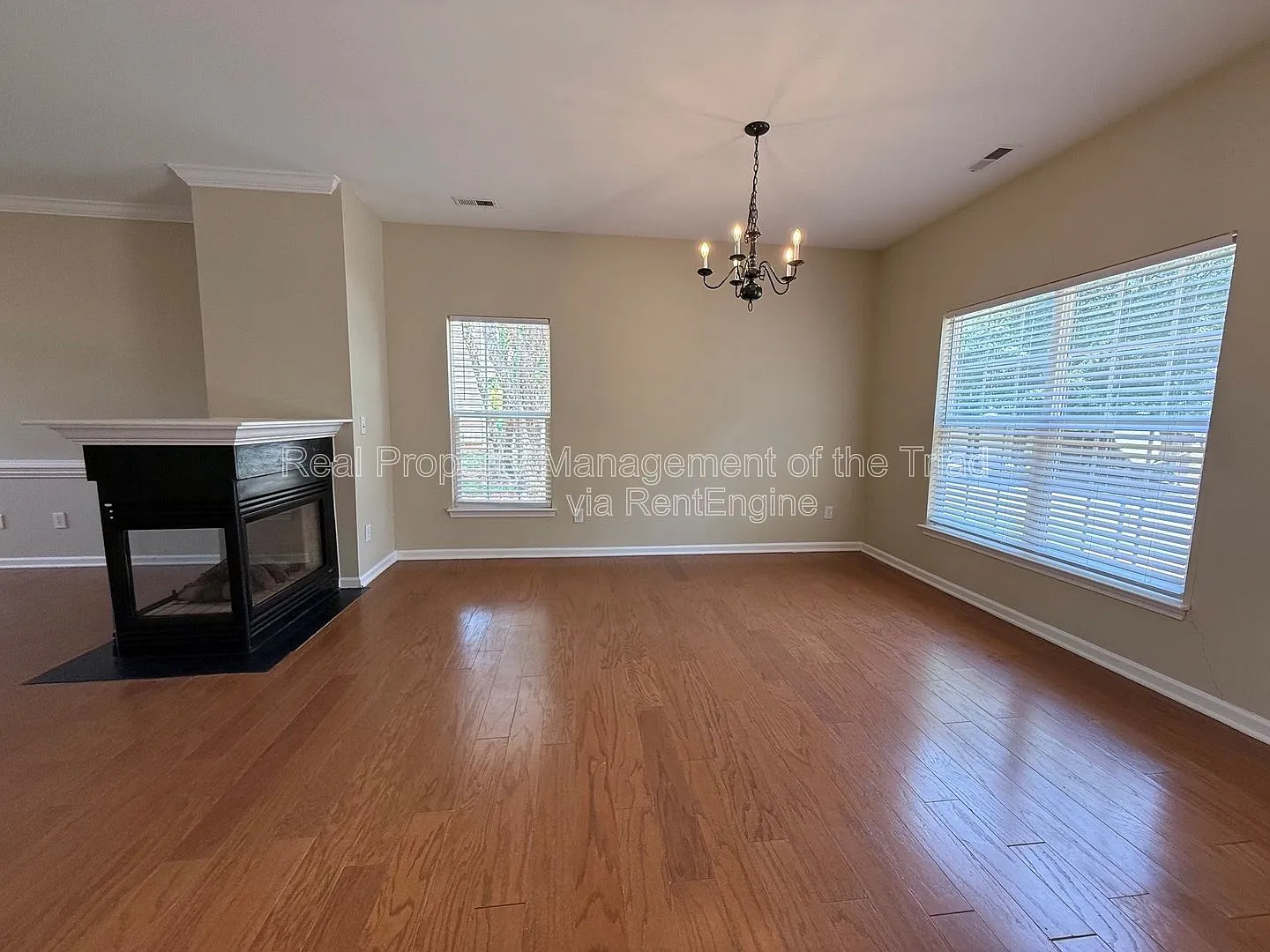 3 bed, 2.5 bath, 1700 sqft, $1,750 — Photo 3