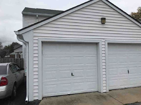 2nd image of 4979 Oakbrook Dr
