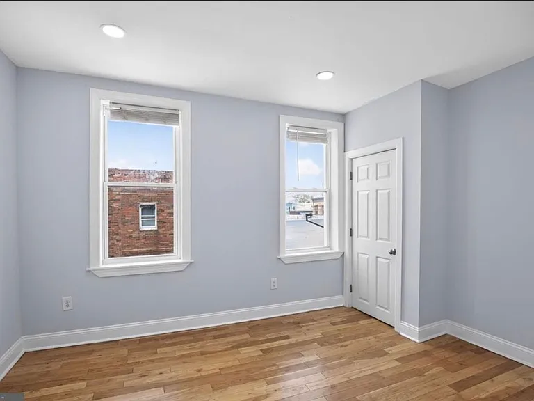2505 S Sheridan St — Photo 11