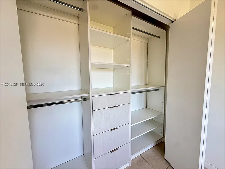 1530 SW 2nd St #304 — Photo 19