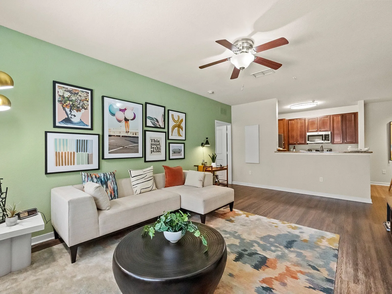 Cumberland Park Apartments — Photo 2