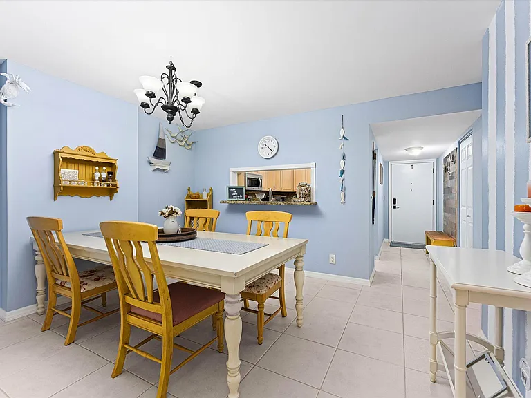 145 Ocean Ave #208 — Photo 6
