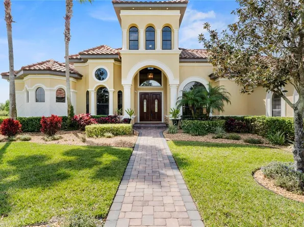 407 Hawk Talon Dr, Lithia, FL 33547
