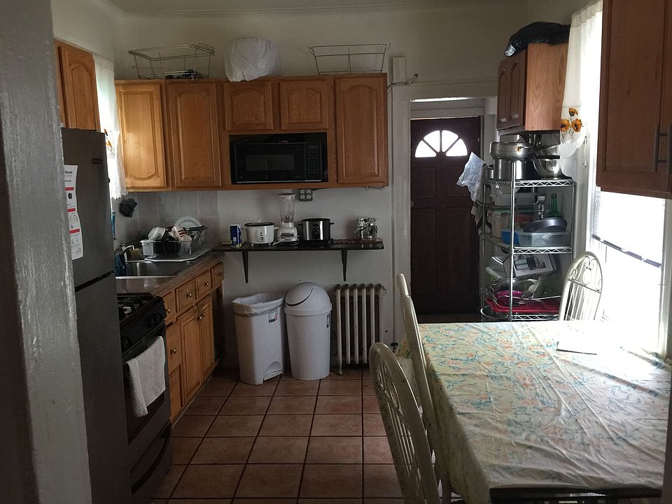 2nd image of 11181 43rd Ave