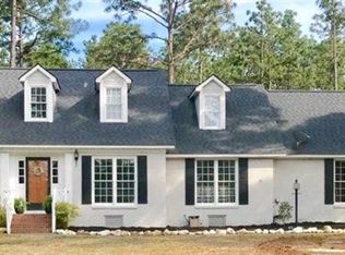 495 Stoneyfield Dr, Southern Pines, NC 28387