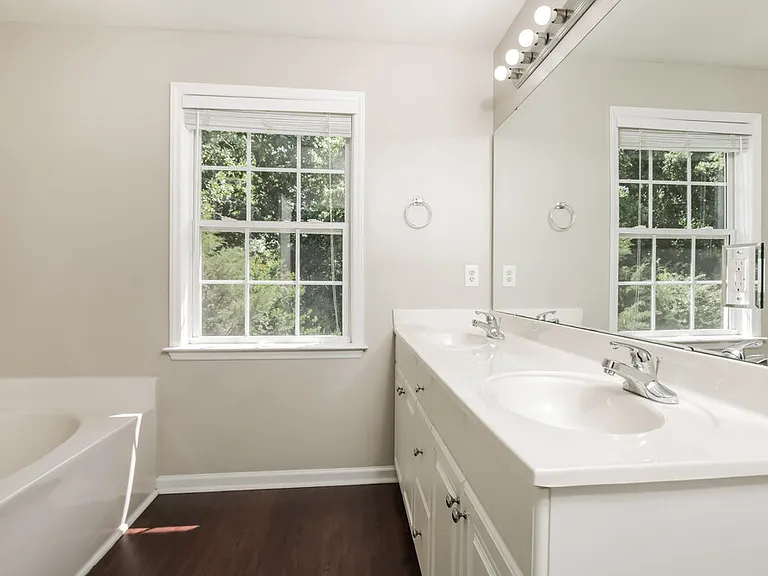 318 Jewel Haven Way — Photo 12
