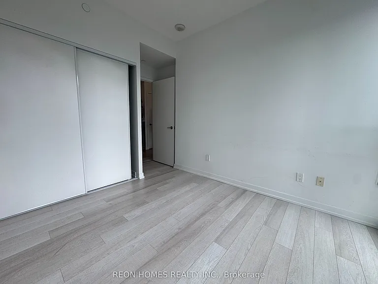 115 McMahon Dr #1603 — Photo 29