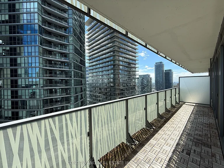 42 Charles St E #3102 — Photo 11
