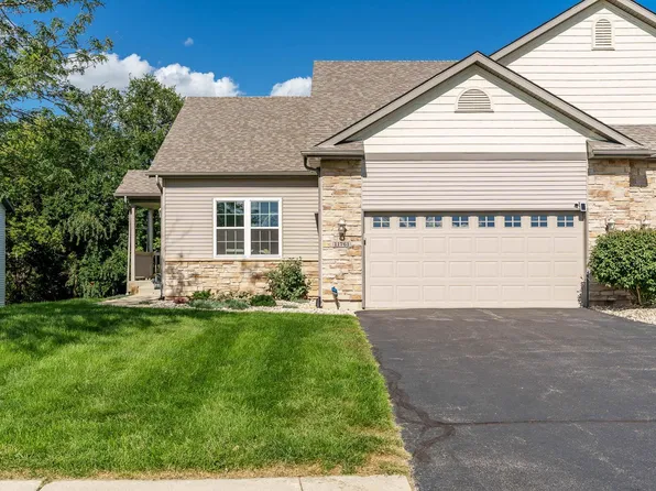 11761 River Hills Pkwy, Rockton, IL 61072