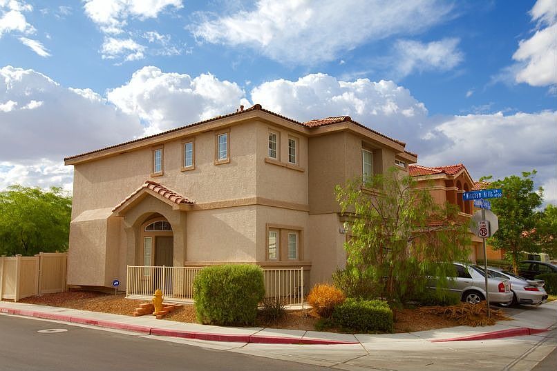 Gorgeous corner lot!