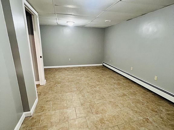 5th image of 14 Waterview Ave #14B