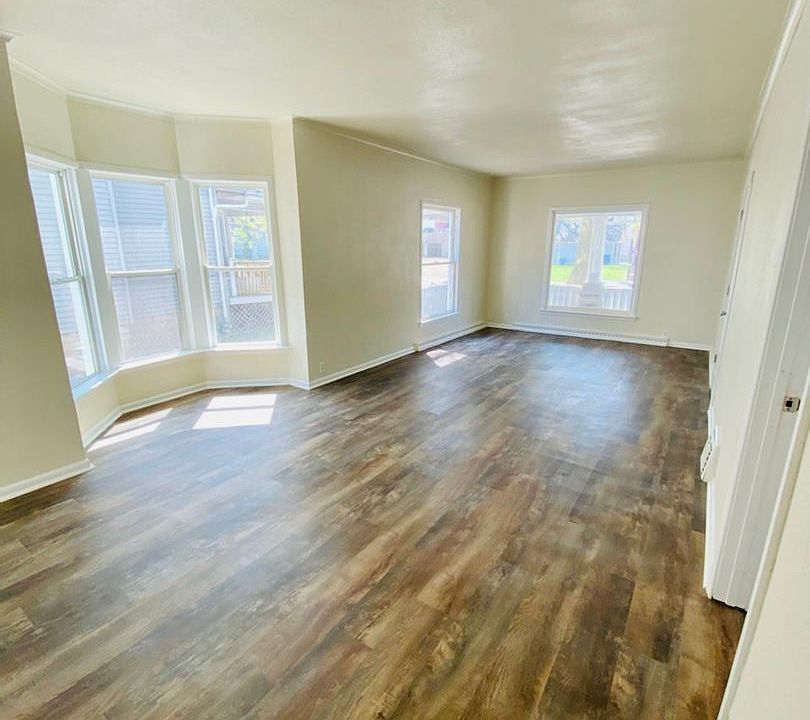 1st image of 422 Scott Ave