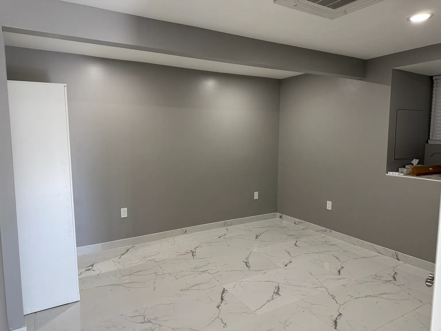 2 bed, 960 sqft, $2,995 — Photo 2