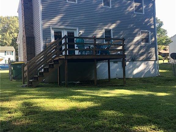 2nd image of 3915 Robin Hood Dr
