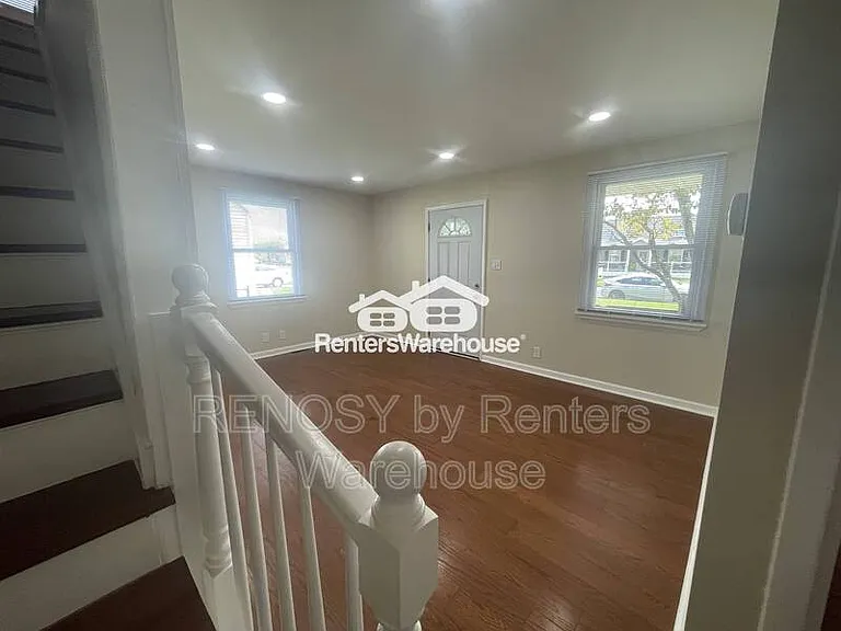3473 Liberty Pkwy — Photo 14