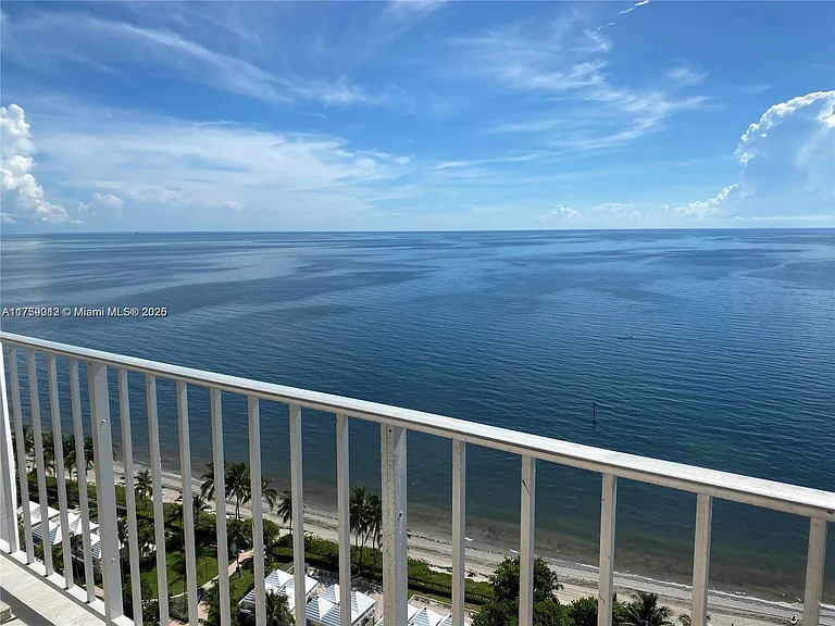 881 Ocean Dr #22F — Photo 1