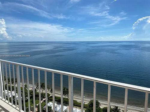 881 Ocean Dr Photo 1