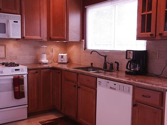 4th image of 11055 Evening Creek Dr E