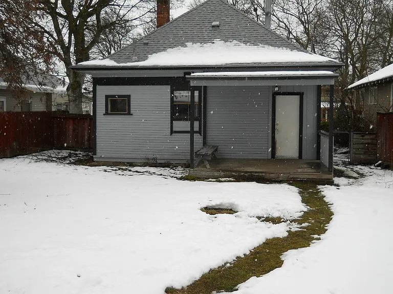 1307 W Jackson Ave — Photo 4