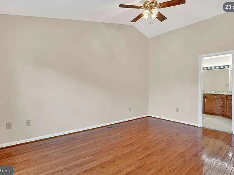7427 Salford Ct — Photo 23