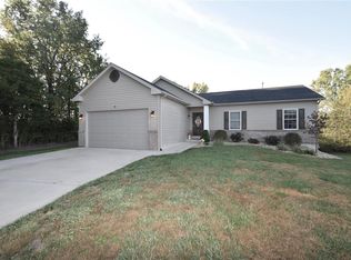 70 Selleck Ct, Troy, MO 63379