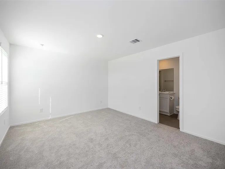 4930 Valencia Frst — Photo 10