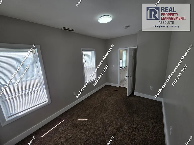 7 Commercial St — Photo 13