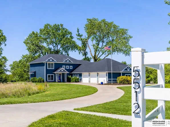 5512 N 284th Cir, Valley, NE 68064