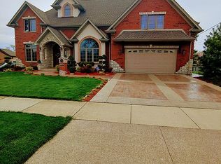 8436 New England Ave, Burbank, IL