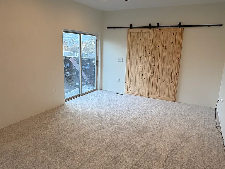 406 Saint Clair Ave — Photo 24