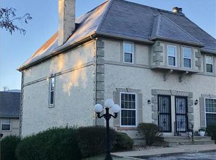 8322 Metcalf Ave, Overland Park, KS 66212