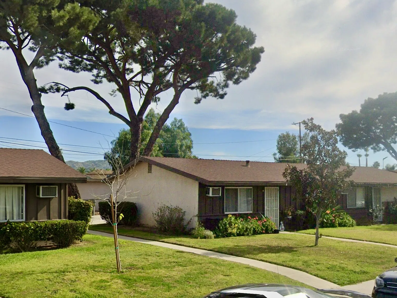 2 bed, 744 sqft, $1,850 — Photo 2