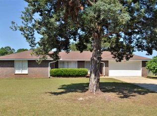 223 Pondella Dr, Enterprise, AL 36330