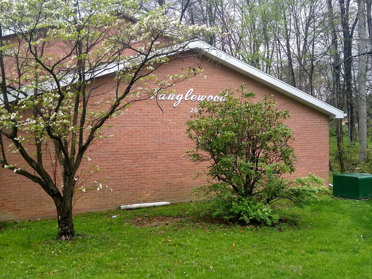 Tanglewood Apartments — Photo 2