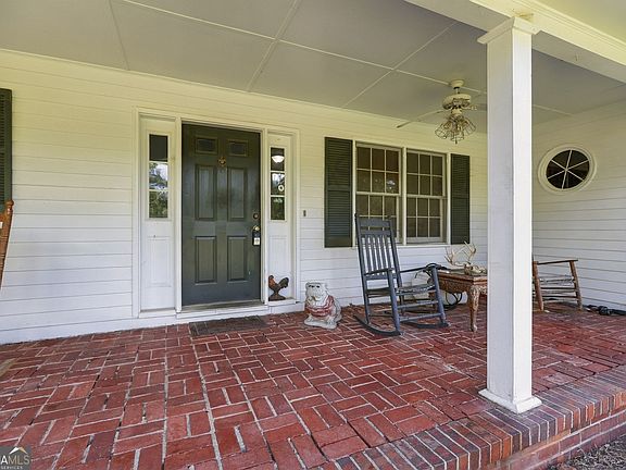 4th image of 212 Aaron Young Rd