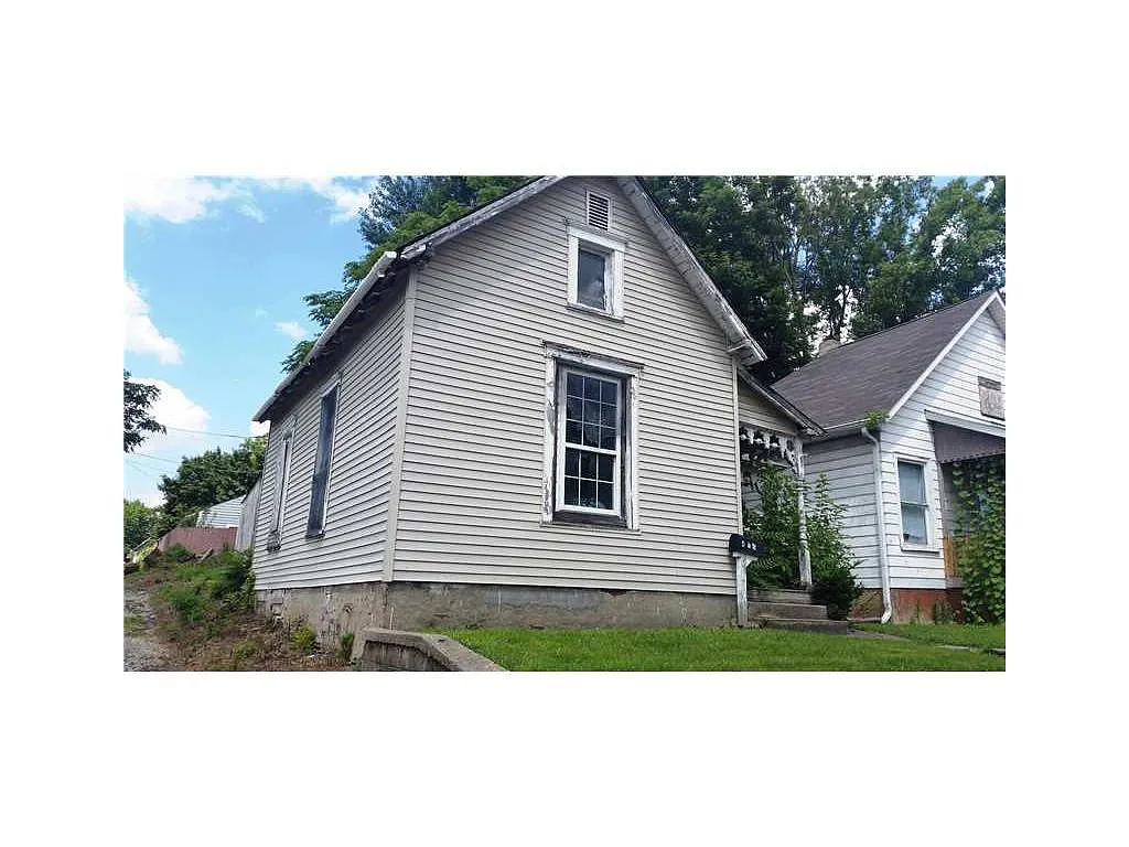 416 Ketcham St photo 1