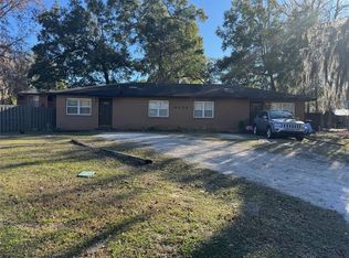 6025 SW 11th Pl, Gainesville, FL 32607