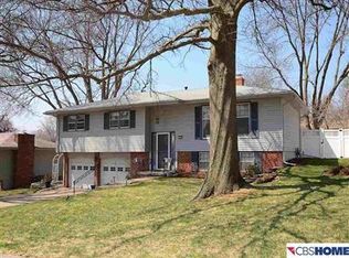 110 N 117th St, Omaha, NE 68154