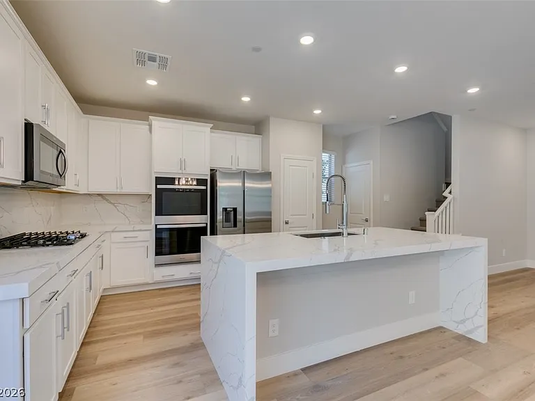 1599 Pacific Baza St — Photo 20