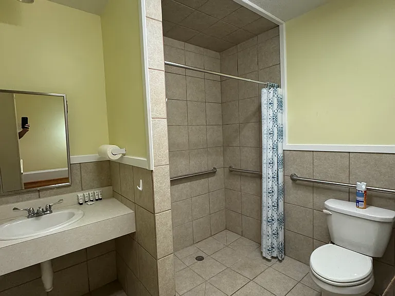 212 College Ave S — Photo 12