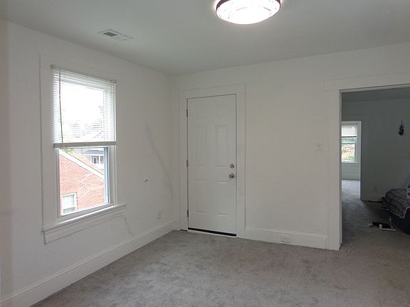 2nd image of 2318 Lansing Ave #B