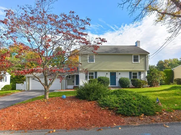 346 Highland St, Dedham, MA 02026