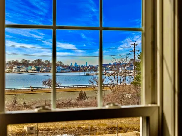 15 Park Ave Unit 303, Hull, MA 02045