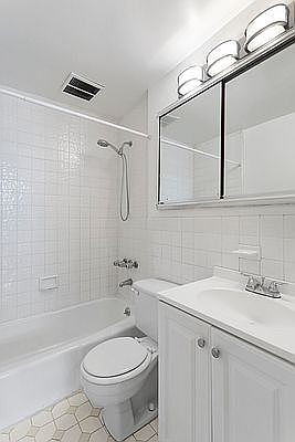 5th image of 43 W 85th St #B1